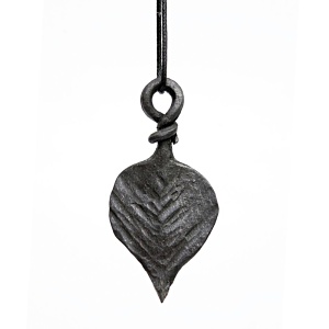 Kovaný přívěsek Lístek