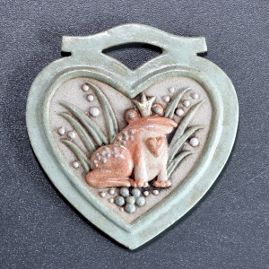 Keramické srdíčko ploché Žabka 300