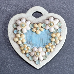 Keramické srdíčko ploché Květy 402