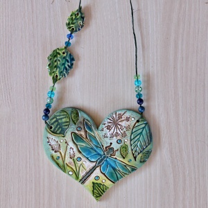 Srdíčko vážka 13 cm, zdobený závěs