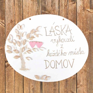 Ovál se stromem