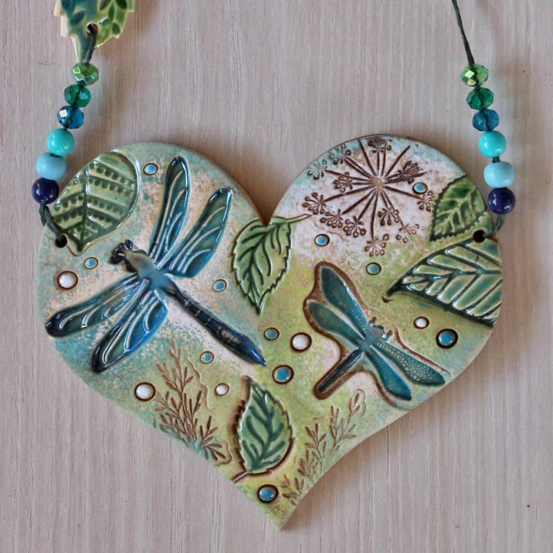 Srdíčko vážka 13 cm, zdobený závěs