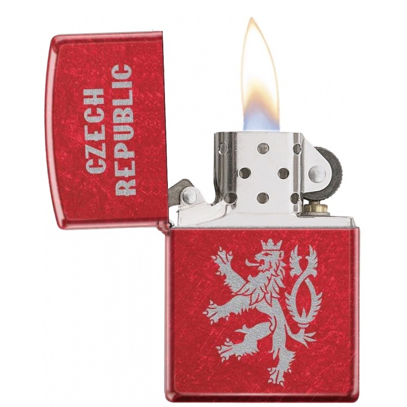 Zapalovač Zippo 26038 Czech Lion, Candy Apple Red